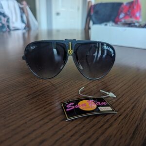 Vintage 80s deadstock Voyager gold frame brown gradient lens Sunglasses 